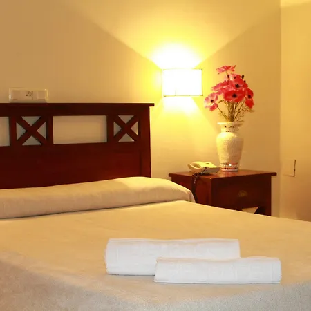 فندق Elegance Adriano (adults Only) 3*